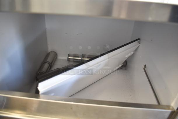 BRAND NEW SCRATCH AND DENT! Manitowoc UNP0200A-161 20" Undercounter Air Cooled Nugget Ice Machine - 220 lb. 115 Volts, 1 Phase. - Image 5 of 8