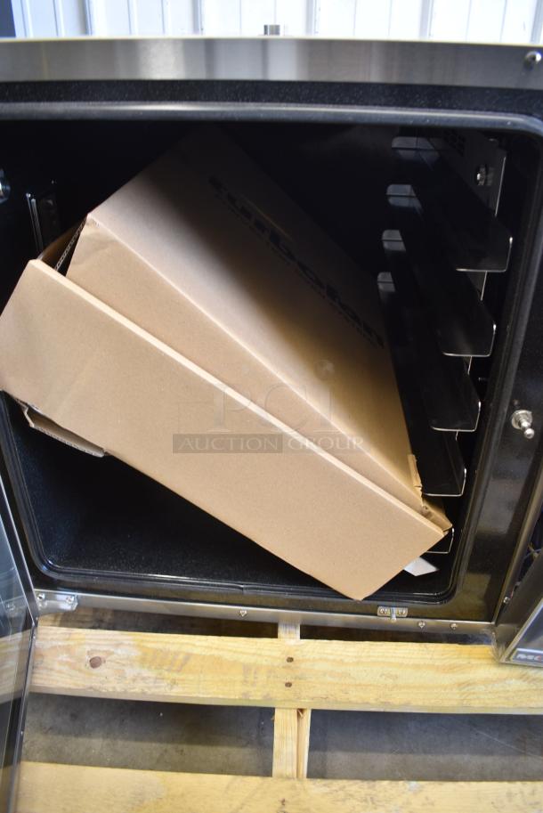 BRAND NEW SCRATCH AND DENT! Moffat E32D5 Turbofan Stainless Steel Single Deck Full Size Electric Digital Convection Oven with Steam Injection. 220-240 Volts, 1 Phase. - Image 5 of 11