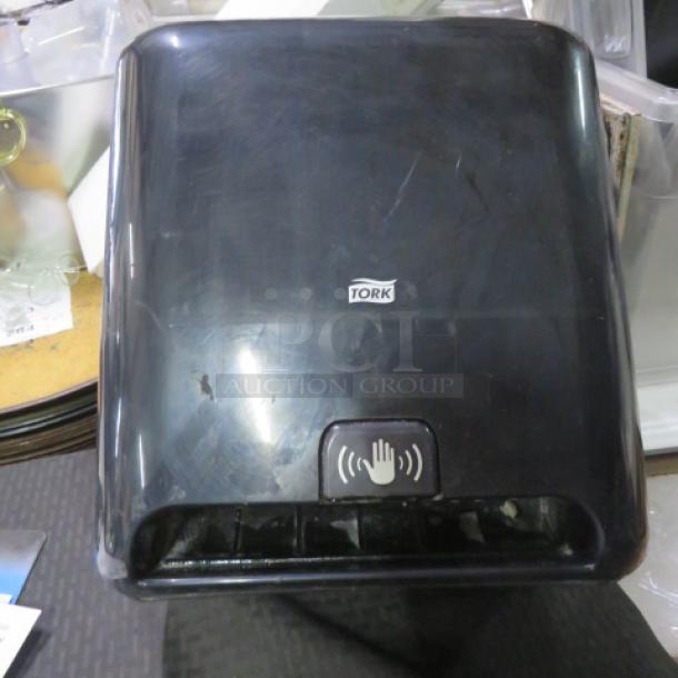 One Tork Wall Mount Hands Free Automatic Paper Towel Dispenser. - Image 1 of 1