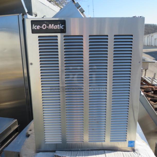 One Ice O Matic Air Cooled Pearl Nugget 740lb Ice Maker. Model# GEM0650A4. 115 Volt.  21X24X27. $6247.00 - Image 1 of 1