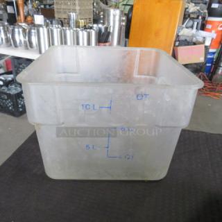 One 12 Quart Food Storage Container.