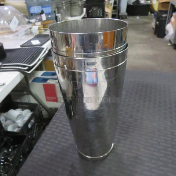 Stainless Steel Mixing Glass. 4XBID - Image 1 of 1