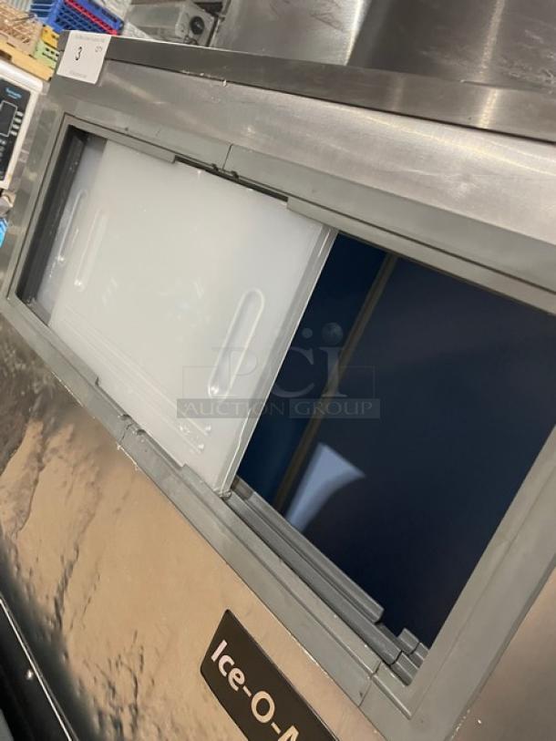 Manitowoc Commercial Stainless Steel Air-Cooled Ice Cube Making Machine Head/Ice-O-Matic Ice Bin Combo! With Flow Control Ice Sheild & Lift-Up Stay-Open Style Door! Model: SY0454A SN: 110490208! 115V 1 Phase! On Legs! - Image 6 of 9