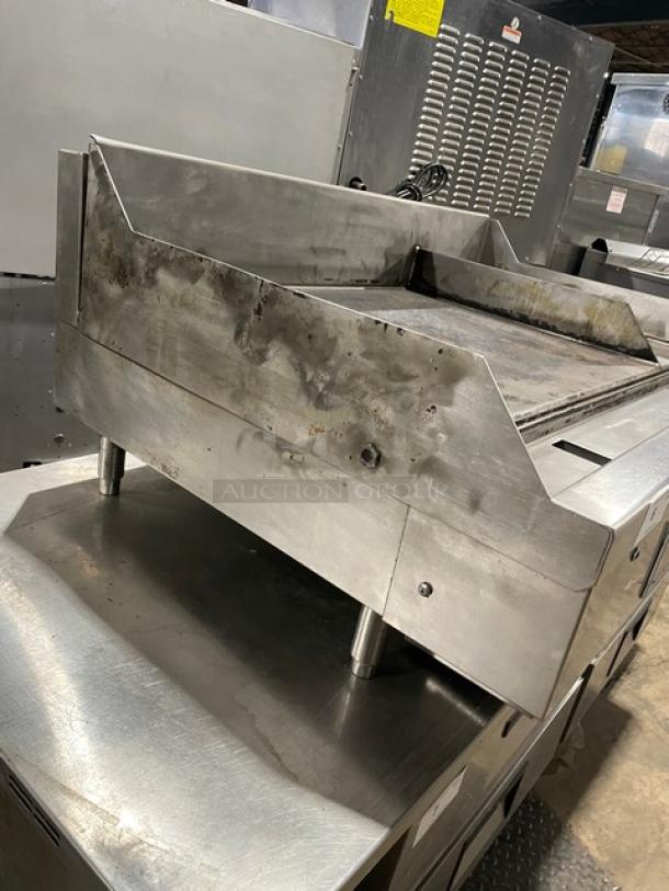 Wood Stone Commercial Stainless Steel Natural Gas Powered Countertop Plancha Griddle! On Legs! 120V 1 Phase! Model: WS-PL-4836-4-CT SN: GP1B16OCT1807222! 120V 1 Phase! On Legs! - Image 3 of 10