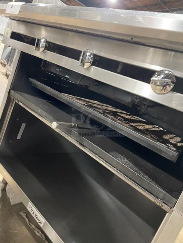 Amazing! U.S. Range Commercial Stainless Steel Natural Gas Powered Char Broiler! With Back & Side Splash! With Pan Rail! With Enclosed Storage Base! On Legs! Working When Removed! - Image 8 of 9