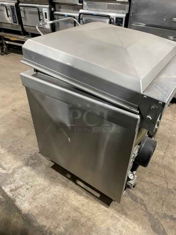 Nice! Sipromac Commercial Stainless Steel Electric Powered Free Standing Professional Chamber Vacuum Sealing Machine! With Two 26" Seal Bars! Model: 550A SN: 5516! 208V 3 Phase! On Casters! Working When Removed! - Image 2 of 9