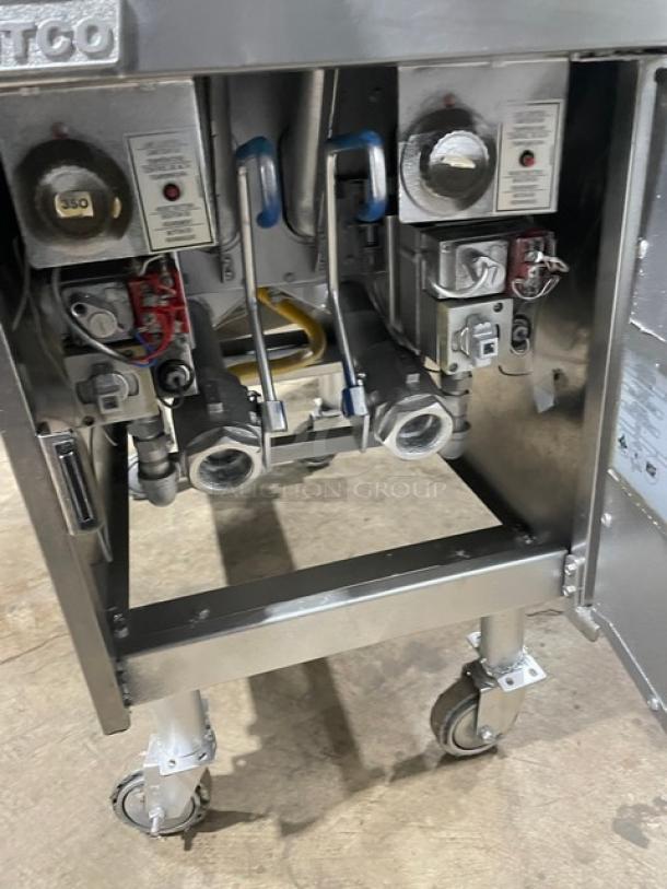 Pitco Commercial Stainless Steel Natual Gas Powered Floor Model Split Tank Deep Fat Fryer! With Back Splash & Basket Hanger! Frying Baskets! On Casters! - Image 7 of 9