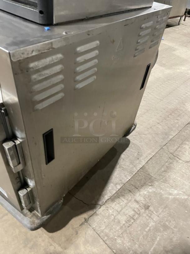 Metro C5 Series Commercial Stainless Steel Undercounter Heated Holding/Proofing Cabinet! Model: C593L-SFS-U SN: C59E005633L! 120V! On Casters! Working When Removed! - Image 2 of 8