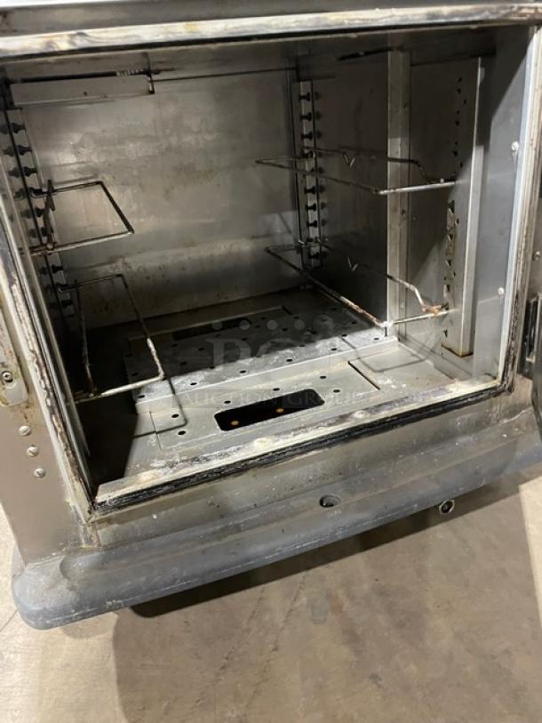 Metro C5 Series Commercial Stainless Steel Undercounter Heated Holding/Proofing Cabinet! Model: C593L-SFS-U SN: C59E005633L! 120V! On Casters! Working When Removed! - Image 5 of 8