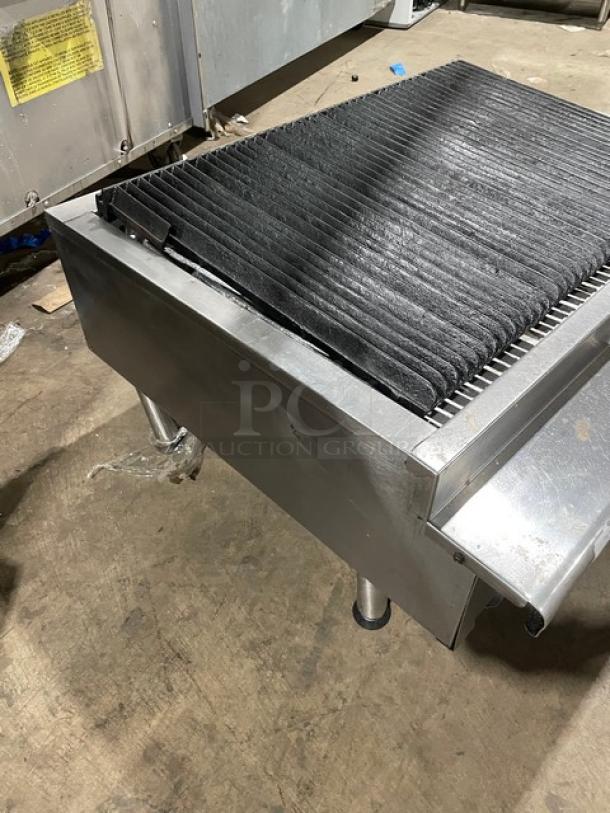 Imperial Commercial Stainless Steel Natural Gas Powered Countertop Char Broiler! With Grooved Grates! On Legs! - Image 2 of 9