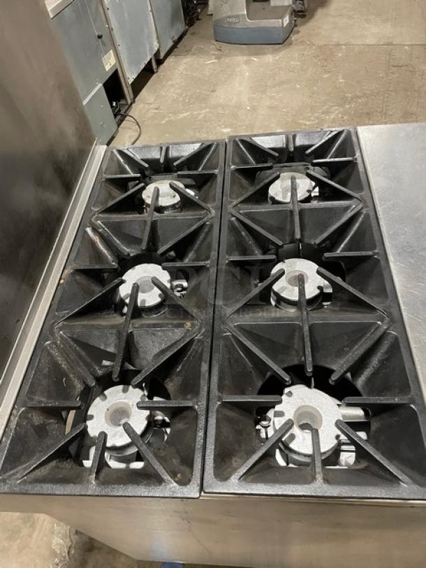 SouthBend Platinum Series Commercial Stainless Steel Natural Gas Powered 6 Burner Range/Oven Combo! With Back Splash! With Wired Oven Rack! Model: P32D-BBB SN: 05M09248! 120V 1 Phase! On Casters! - Image 5 of 12
