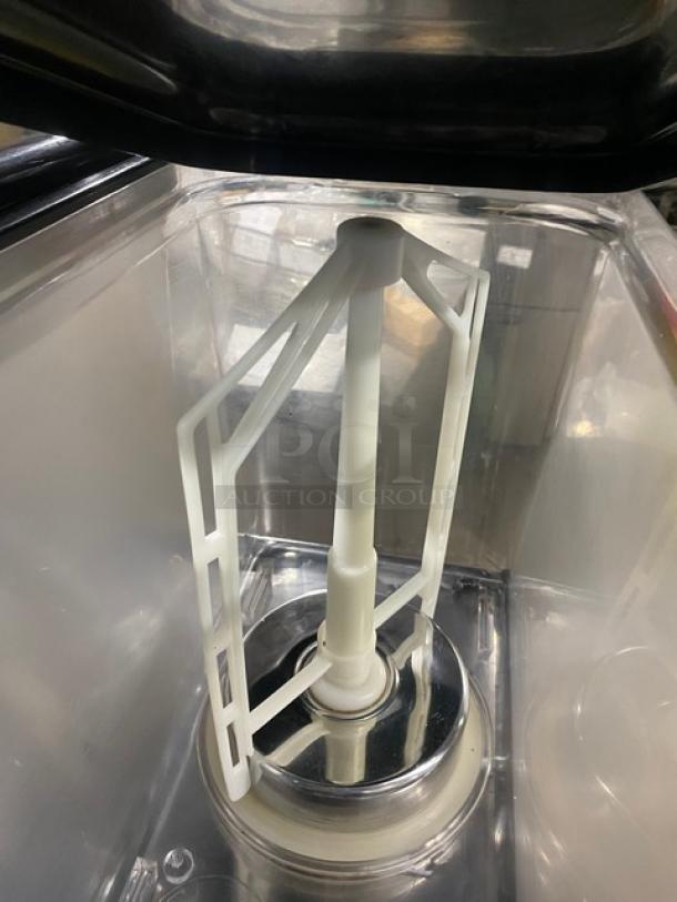 Cecilware Commercial Stainless Steel Electric Powered Countertop Refrigerated Triple Cold Beverage/Juice Dispenser Machine! With Three 18 L. Clear Polycarbonate Hoppers! Model: LYJ/LYP18Lx3! 110-130V! - Image 6 of 10