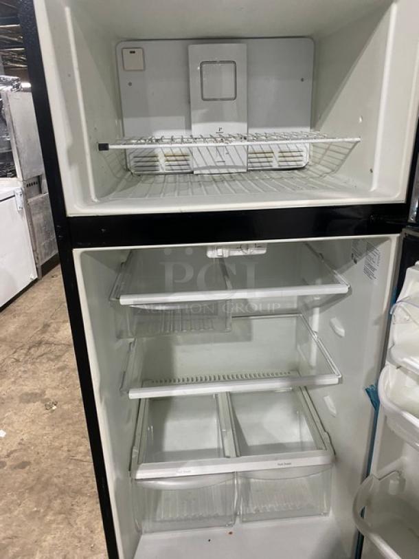 Frigidaire Commercial Stainless Steel Dual Section Reach-In Refrigerator/Freezer Combo! With Clear Drawers & Adjustable Shelves! Model: FFTR1821QS3 SN: BA60512204! 115V 1 Phase! - Image 6 of 9