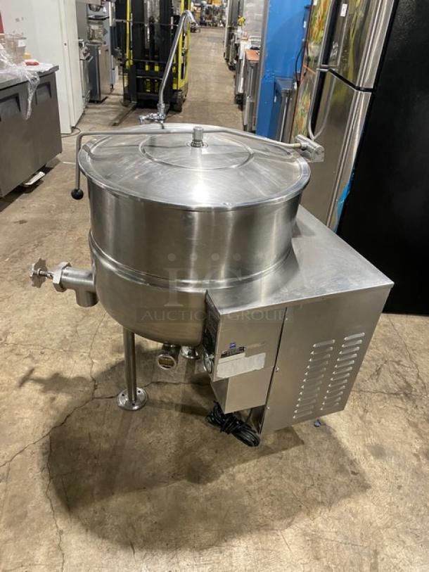 WOW! Cleveland Range Commercial Stainless Steel Natural Gas Powered Self Contained 40 Lb. Stationary Steam Kettle! With Gooseneck Faucet! Model: KGL-40 SN: WT2697-93E-01! On Legs! Working When Removed! - Image 2 of 9