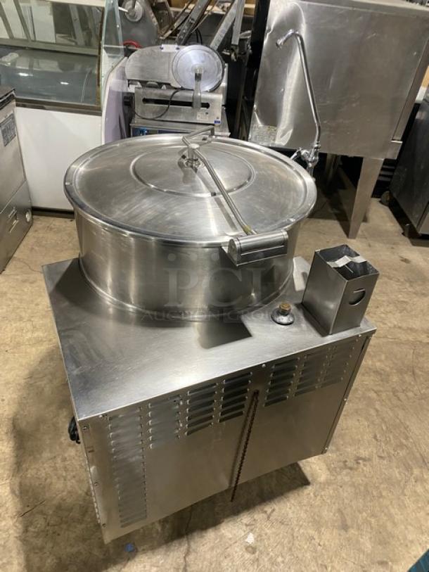 WOW! Cleveland Range Commercial Stainless Steel Natural Gas Powered Self Contained 40 Lb. Stationary Steam Kettle! With Gooseneck Faucet! Model: KGL-40 SN: WT2697-93E-01! On Legs! Working When Removed! - Image 3 of 9