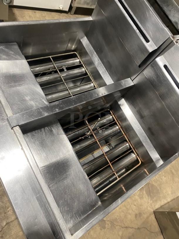 Amazing! Vulcan Commercial Stainless Steel Natural Gas Powered Double-Bay Deep Fat Fryer! With Back Splash & Basket Hangers! With Oil Filter System! On Casters! Working When Removed! - Image 5 of 10