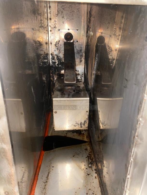 FAB! Cookshack Fast Eddy's Series Commercial Stainless Steel Electric Powered Wood Pellet Smoker Oven! With Side-Mounted 35 Lb. Pellet Hopper! On Casters! - Image 6 of 11