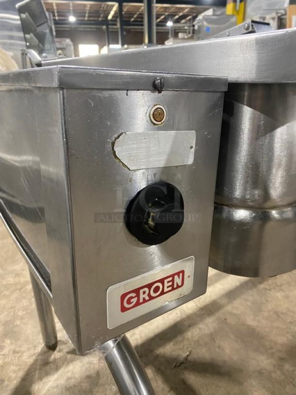 Nice! Groen Commercial Stainless Steel Electric Powered Ultra Tilt Skillet/Tilted Braising Pan! 208V 3 Phase! On Legs! Working When Removed! - Image 7 of 9