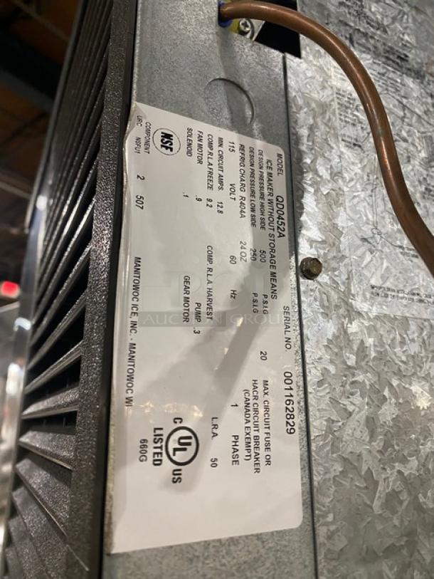 Manitowoc Commercial Stainless Steel Air-Cooled Ice Cuber Machine Head! Model: QD0452A SN: 001162829! 115V 1 Phase! On Manitowoc Commercial Ice Bin! With Ice Vending Dispenser! Model: SPA310 SN: 310056065! 115V 1 Phase! - Image 6 of 8