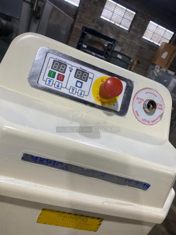 Nice! ABS Commercial Electric Powered Heavy-Duty 80 Qt. Planetary Dough Mixer! With Stainless Steel Bowl Guard & Mixing Bowl! With Flat Beater Attachment! Model: SM-80L SN: 501002! 208V 3 Phase! - Image 7 of 11