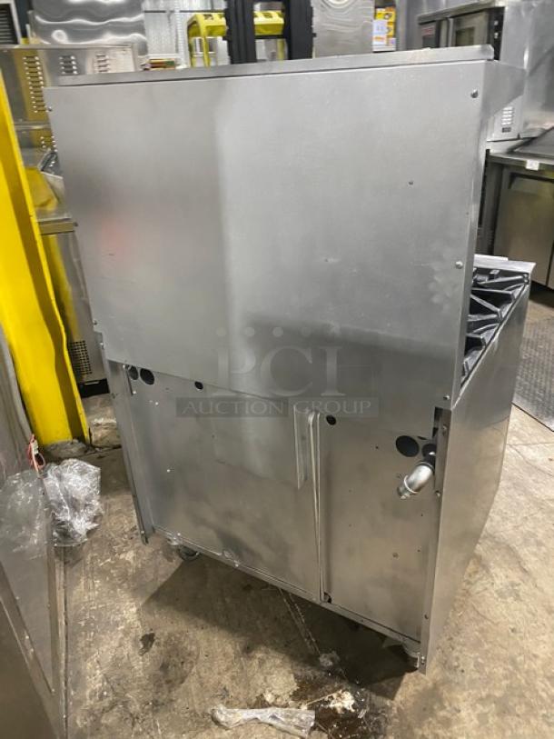 SunFire Commercial Stainless Steel Natural Gas Powered 6 Burner Range/Oven Combo! With Back Splash & Overhead Salamander Shelf! With Wire Oven Racks! On Casters! - Image 4 of 8