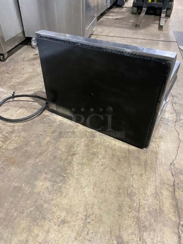 Equipex Commercial Stainless Steel Electric Powered Countertop Finishing Oven/Salamander Broiler/Cheese Melter! - Image 3 of 8