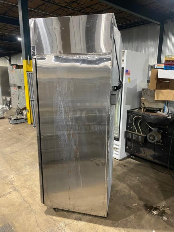 Turbo Air M3 Series Commercial Stainless Steel Solid Single Door Reach In Refrigerator! With Poly Coated Wire Rack! Model: M3R24-1-N! 115V! On Casters! - Image 2 of 8