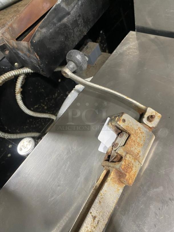 Edlund Commercial Heavy-Duty Manual Can Opener! - Image 4 of 4
