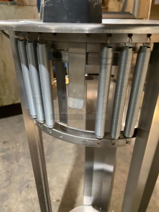 BRAND NEW! IN THE BOX! Lakeside Commercial Stainless Steel Open Drop-In Dish Lowerator/Dispenser! Accommodates 8.25" - 9.12" Plates! Model: 4009! - Image 4 of 5