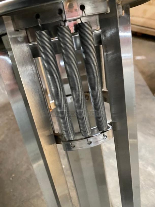 BRAND NEW! IN THE BOX! Lakeside Commercial Stainless Steel Open Drop-In Dish Lowerator/Dispenser! Accommodates Plates Up To 5"! Model: 4000! - Image 4 of 5