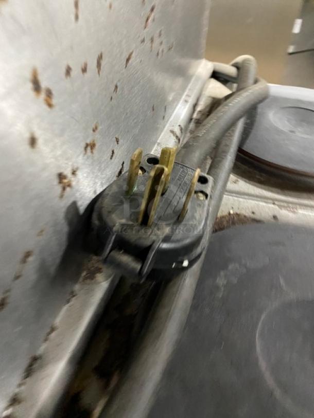 Imperial Commercial Stainless Steel Electric Powered 4 Burner Hot Plate Range/Oven Combo! With Back Splash & Overhead Salamander Shelf! With Wire Oven Rack! On Legs! - Image 9 of 9