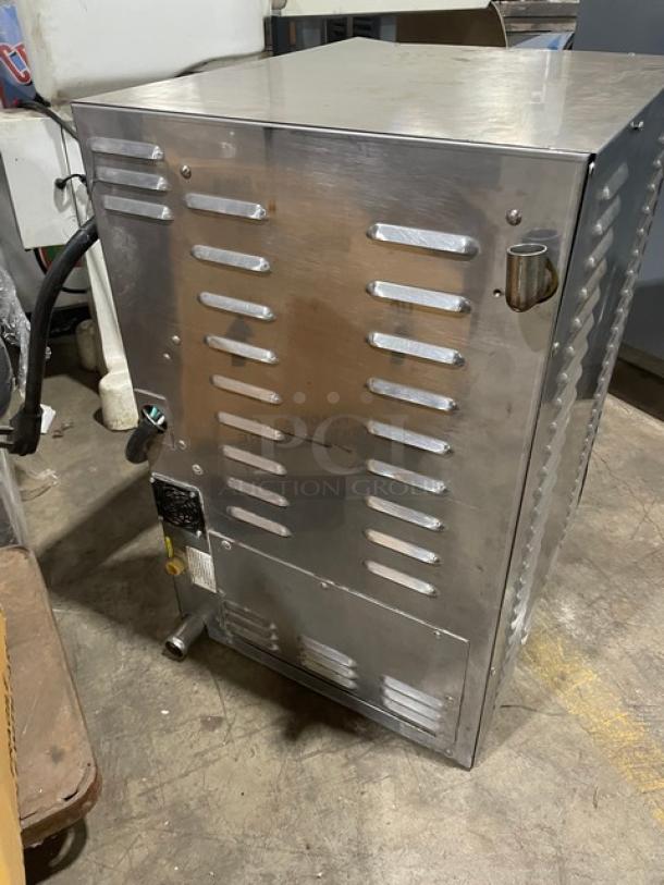LoLo Commercial Stainless Steel Electric Powered Countertop 6-Pan Boilerless Steamer! With Built In Pan Holding Rack! Model: ST-6E SN: J141719-1-1! 208/240V 3 Phase! - Image 4 of 9