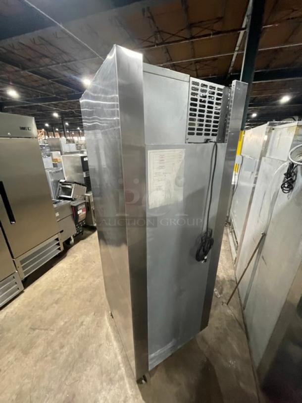 Traulsen Spec-Line Series Commercial Stainless Steel Half Door Single Section Reach In Refrigerator! With Poly Coated Wire Racks! Model: AHT132WUT-HHS SN: T75179I14! 115V 1 Phase! On Casters! - Image 4 of 9