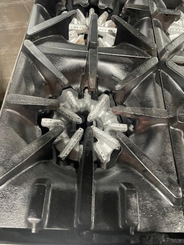 Garland Commercial Stainless Steel Natural Gas Powered 10 Burner Range/Double Oven Combo! With Wire Oven Racks! On Legs! - Image 6 of 10