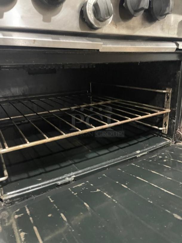 Garland Commercial Stainless Steel Natural Gas Powered 10 Burner Range/Double Oven Combo! With Wire Oven Racks! On Legs! - Image 8 of 10