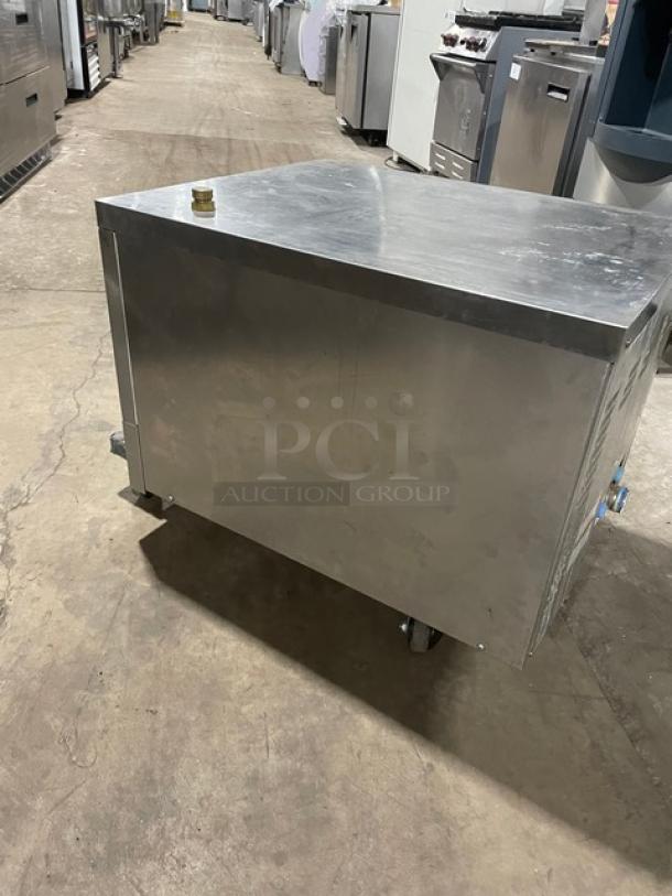 Vulcan Commercial Stainless Steel Electric Powered Countertop 3-Pan Convection Steamer! With Built In Pan Holding Rack! Model: C24EA3 SN: 46-3030840! 208/240V 3/1 Phase! - Image 3 of 8