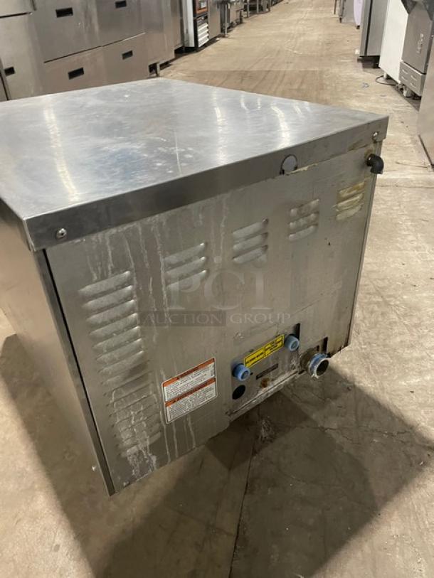 Vulcan Commercial Stainless Steel Electric Powered Countertop 3-Pan Convection Steamer! With Built In Pan Holding Rack! Model: C24EA3 SN: 46-3030840! 208/240V 3/1 Phase! - Image 4 of 8