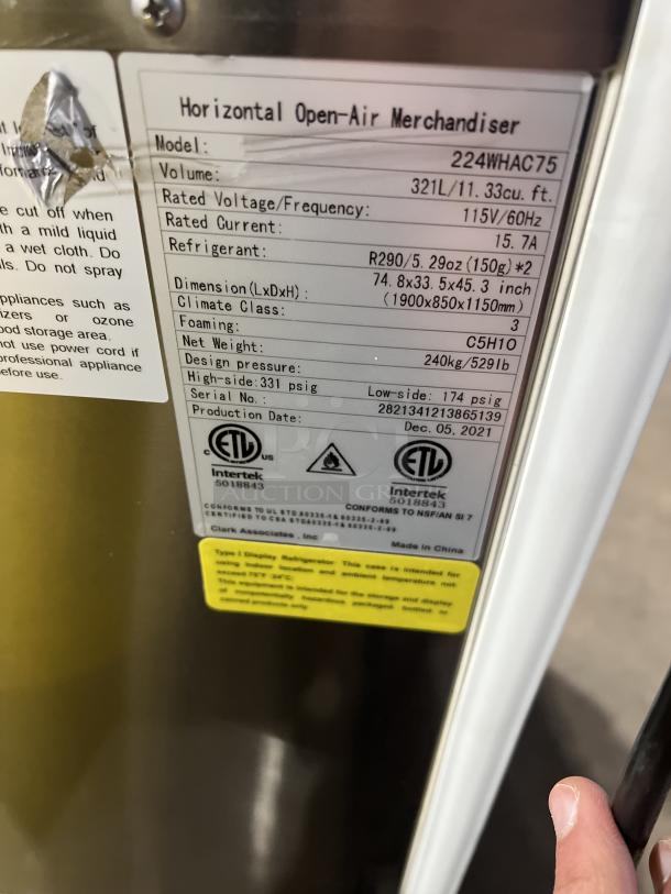 Avantco! 2021 Late Model! Commercial White Horizontal 75" Air-Curtain Refrigerated Open Grab-N-Go Merchandiser Display Case! With Stainless Steel Interior & Adjustable Shelving! Model: 224WHAC75 SN: 2821241213865139! 115V! On Casters! - Image 5 of 6