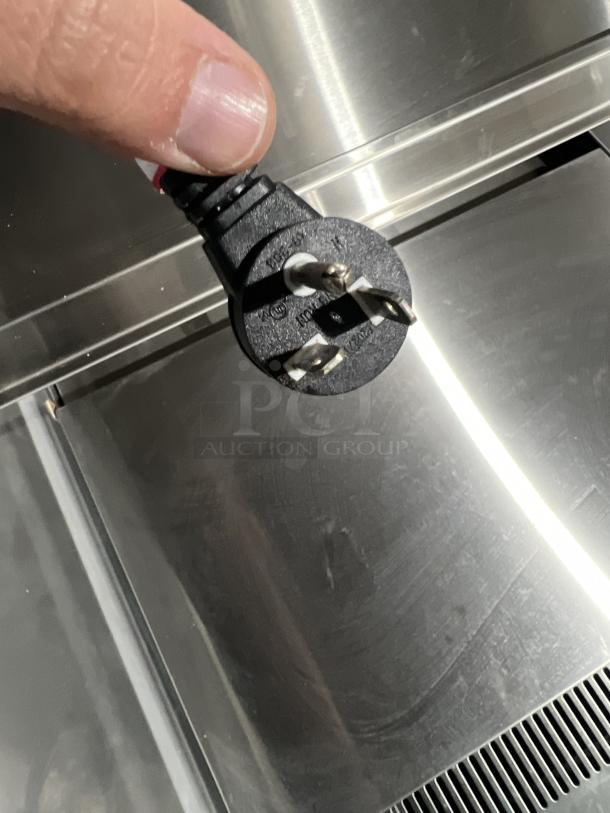 Avantco! 2021 Late Model! Commercial White Horizontal 75" Air-Curtain Refrigerated Open Grab-N-Go Merchandiser Display Case! With Stainless Steel Interior & Adjustable Shelving! Model: 224WHAC75 SN: 2821241213865139! 115V! On Casters! - Image 6 of 6