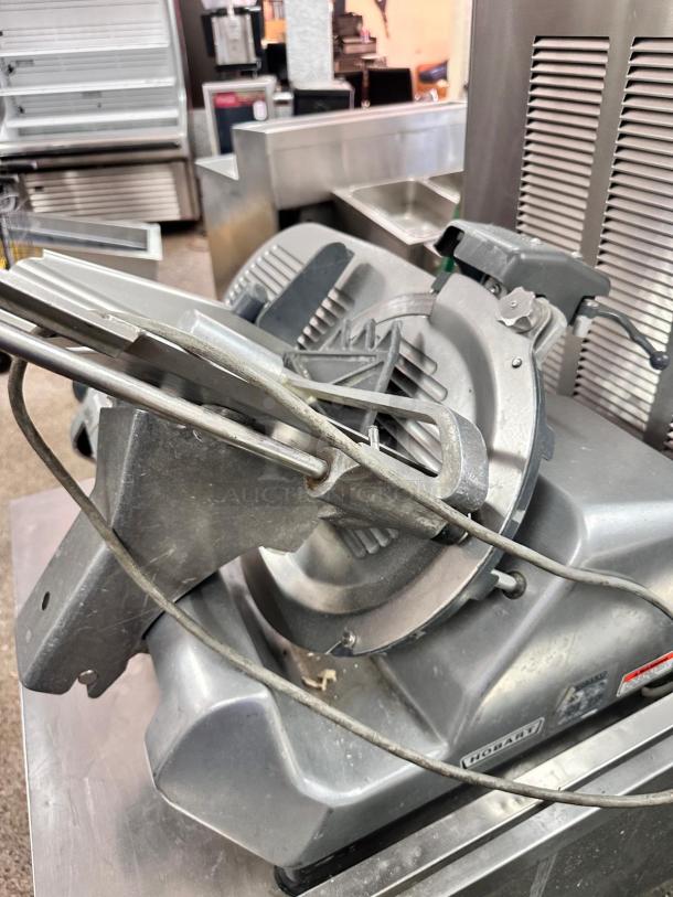 Excellent Condition Hobart 3713 Automatic Meat Slicer – 120V – Tested & Working! - Image 4 of 5
