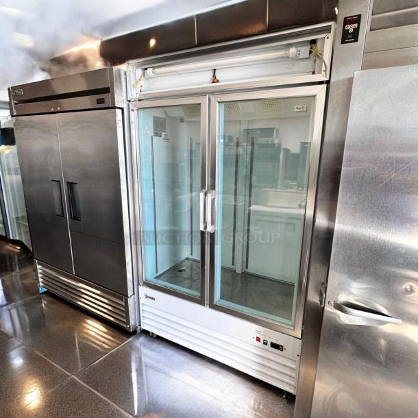 Excellent Condition Omcan D768BM2F Two-Door Glass Commercial Freezer – 120V – Tested & Working! - Image 4 of 7
