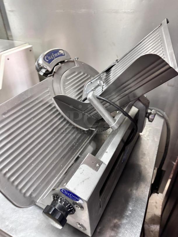 Excellent Condition Globe GC512 Chefmate Slicer – 115V – Tested & Working! - Image 4 of 5