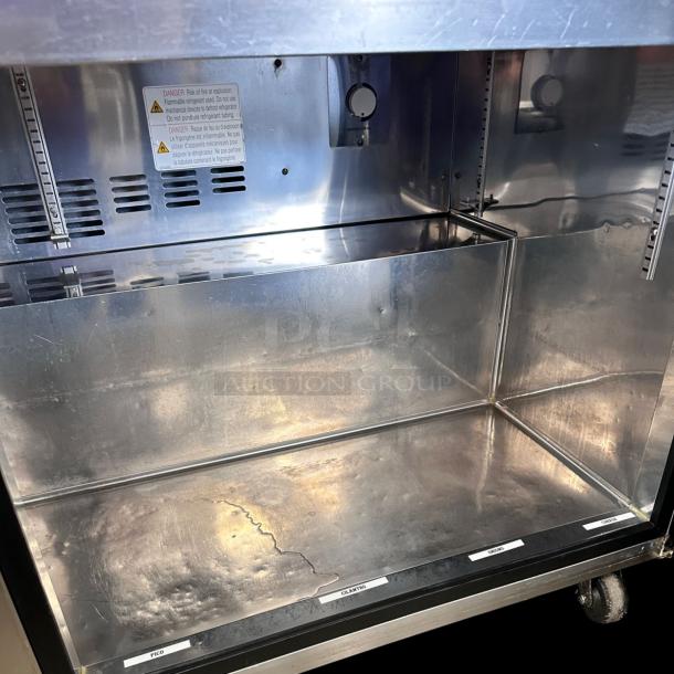 Excellent Condition Under-Counter Stainless Steel Refrigerator – 115V – Tested & Working! - Image 5 of 7