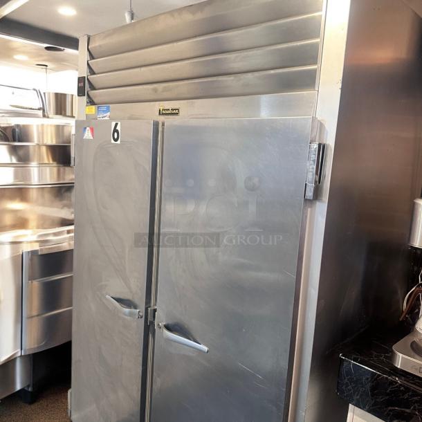 Excellent Traulsen 52" Two Section Reach In Refrigerator 115v Tested and Working! - Image 5 of 7