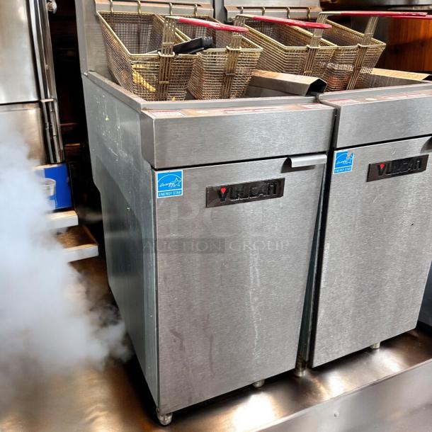 Excellent Vulcan 1VEG35M 35 Lbs. Natural Gas Floor Model Fryer - 70,000 BTU Tested and Working! - Image 1 of 10