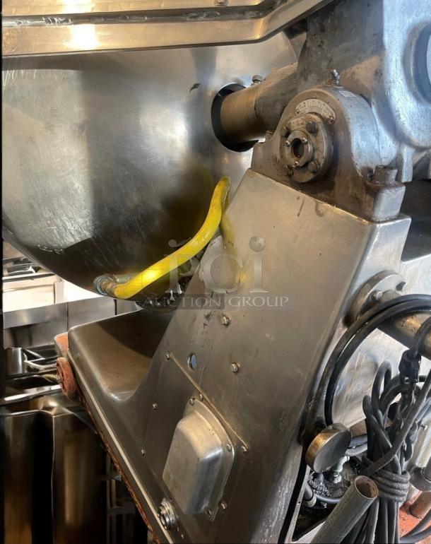 Excellent Condition Wow Commercial 100-Gallon Gas Rotating Tilted Kettle – Fully Tested & Working! - Image 6 of 7