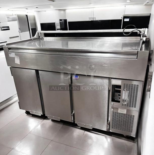 Excellent Condition Randell 52368WPFR Refrigerated Food Prep Table – 3 Door – Tested & Working! - Image 3 of 10