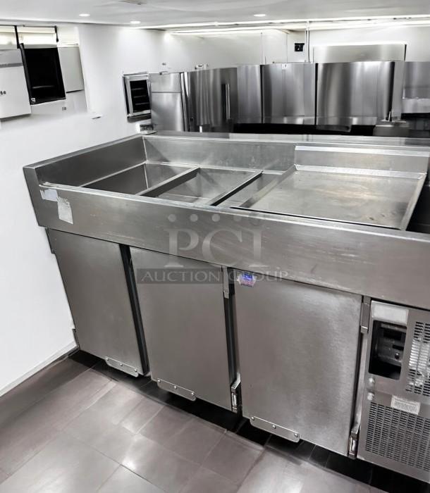 Excellent Condition Randell 52368WPFR Refrigerated Food Prep Table – 3 Door – Tested & Working! - Image 5 of 10
