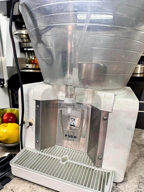 Excellent CORNELIUS Juice Beverage Refrigerated Dispenser – 115V – Tested & Working! - Image 2 of 10