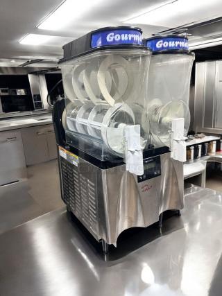 Excellent Condition BUNN Gourmet Ice Frozen Beverage Machine – Tested & Working!